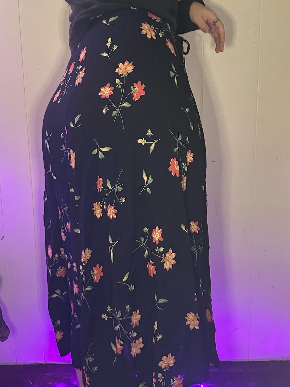 90s-Y2K Cottage Core Flowy Wrap Skirt - Black Floral Maxi by Bass - Picture 13 of 14